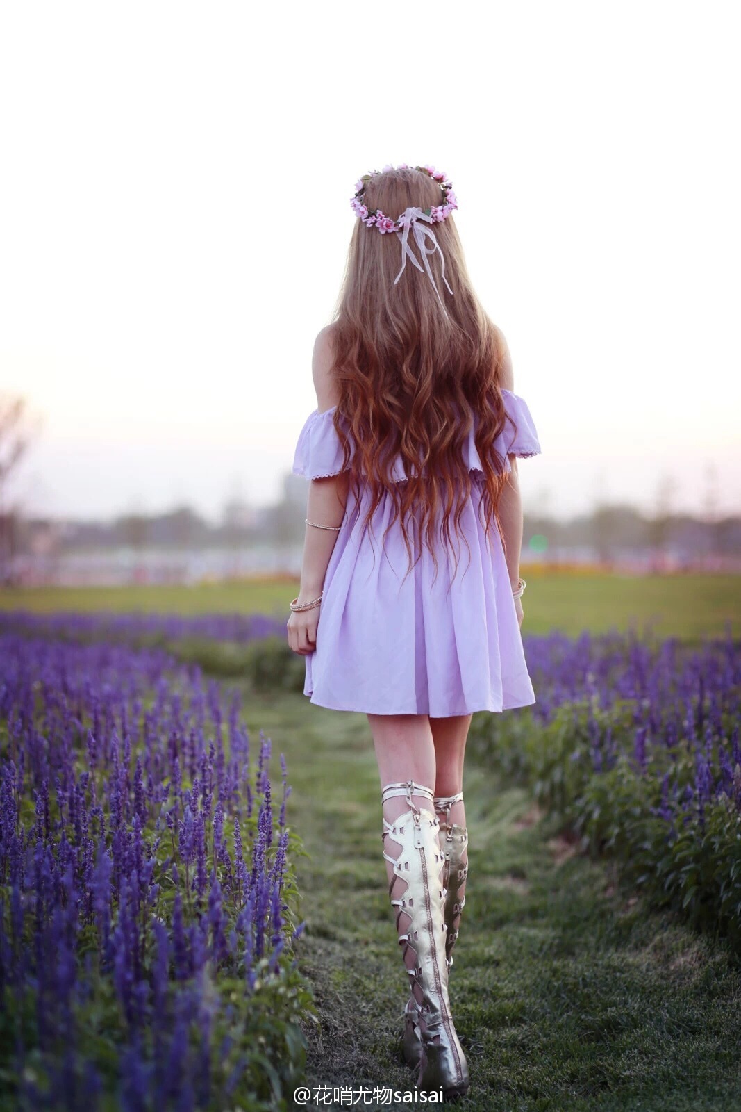 花哨尤物saisai的微博列表微女郎